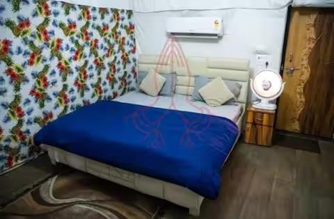 Luxury Farmhouse In Chhatarpur With Pool Nuova Delhi Esterno foto