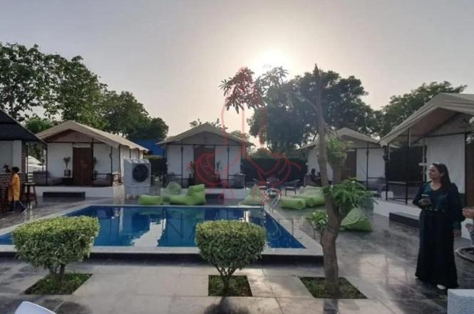 Luxury Farmhouse In Chhatarpur With Pool Nuova Delhi Esterno foto